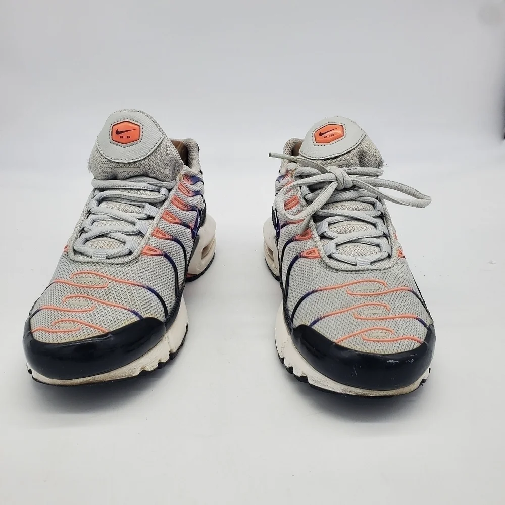 Nike Shoes Youth 7 Women 8.5 Air Max Plus TN GS Platinum Violet Lava 718071 007